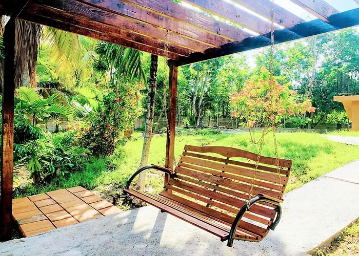 The Coconut Palm - Ocean View W/ Pool Apartamento *